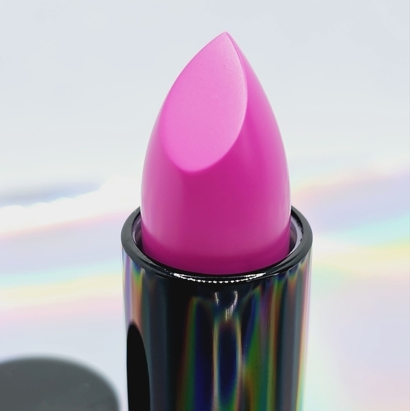 Mary Kay Paparazzi Pink Matte Lipstick LE - Picture 4 of 6